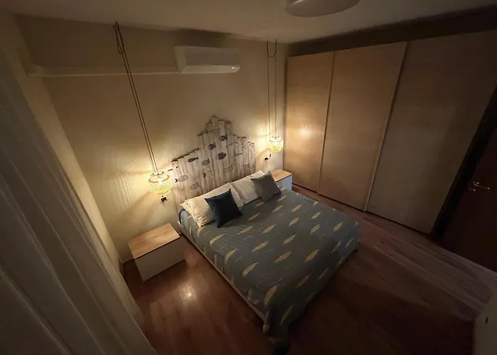 Alley Apartment *